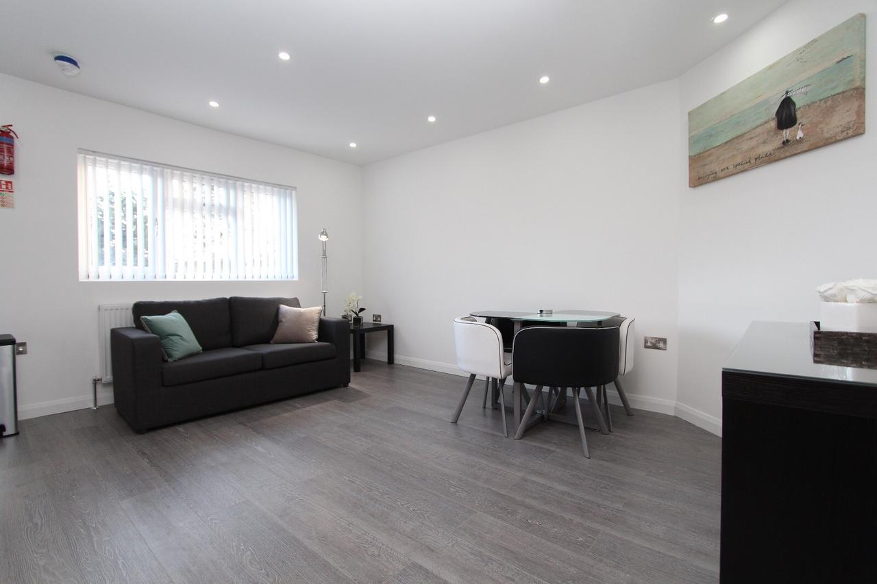 Bluegreen Suites Edgware Bagian luar foto