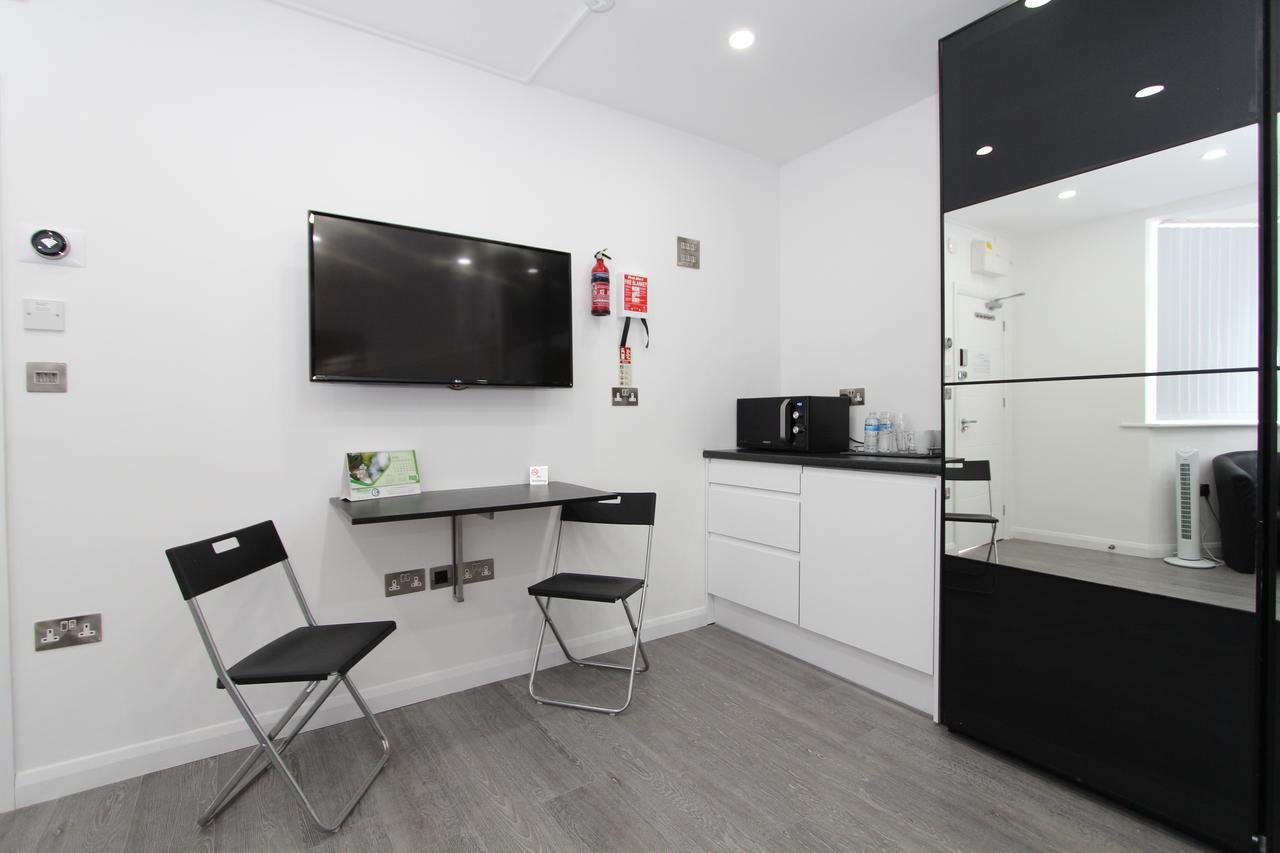 Bluegreen Suites Edgware Bagian luar foto