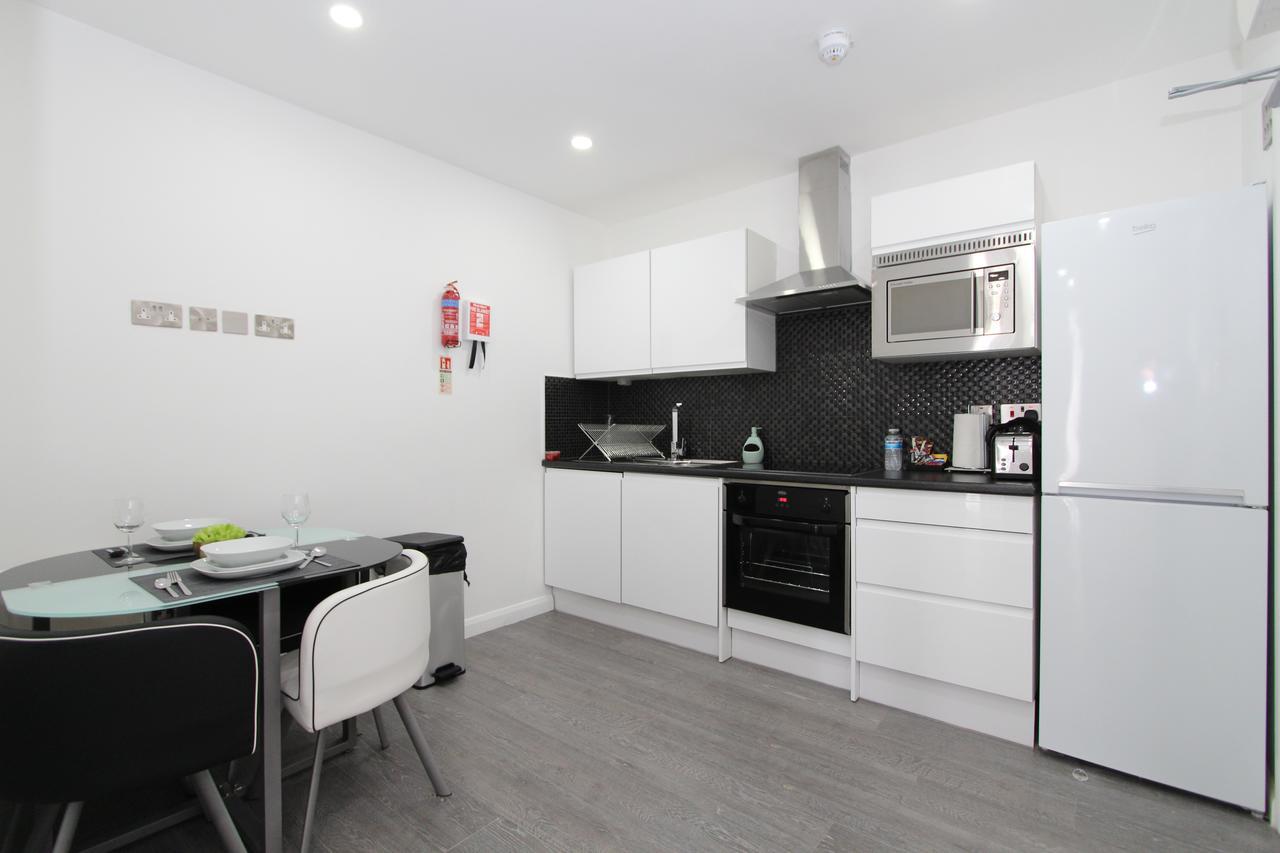 Bluegreen Suites Edgware Bagian luar foto