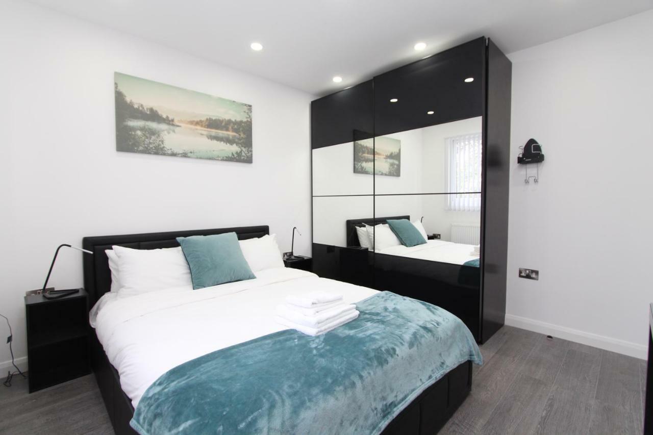 Bluegreen Suites Edgware Bagian luar foto